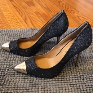 Cosmopolitan Gold Toed Heels.